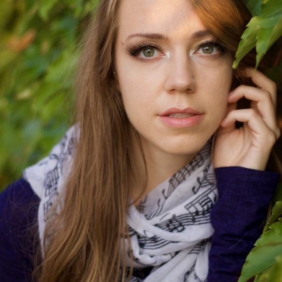 Meet your Posher, Julie - Picture 6 of 6